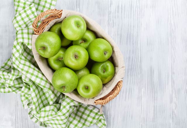 فواید خوردن سیب سبز به صورت ناشتا