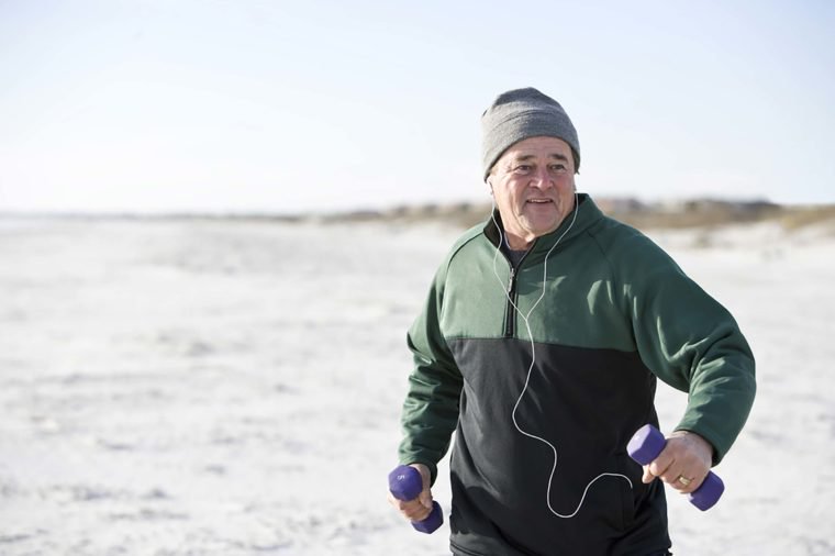 8 قانون ضروری برای تمرینات ورزشی در روزهای برفی و زمستان