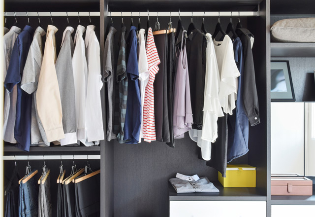 راه های آسان برای مرتب کردن کمد لباس هایتان در خانه تکانی