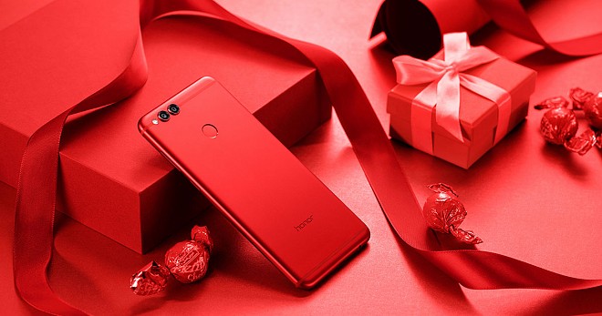 هوآوی و وان پلاس گوشی های قرمز رنگ خود را برای ولنتاین منتشر کردند