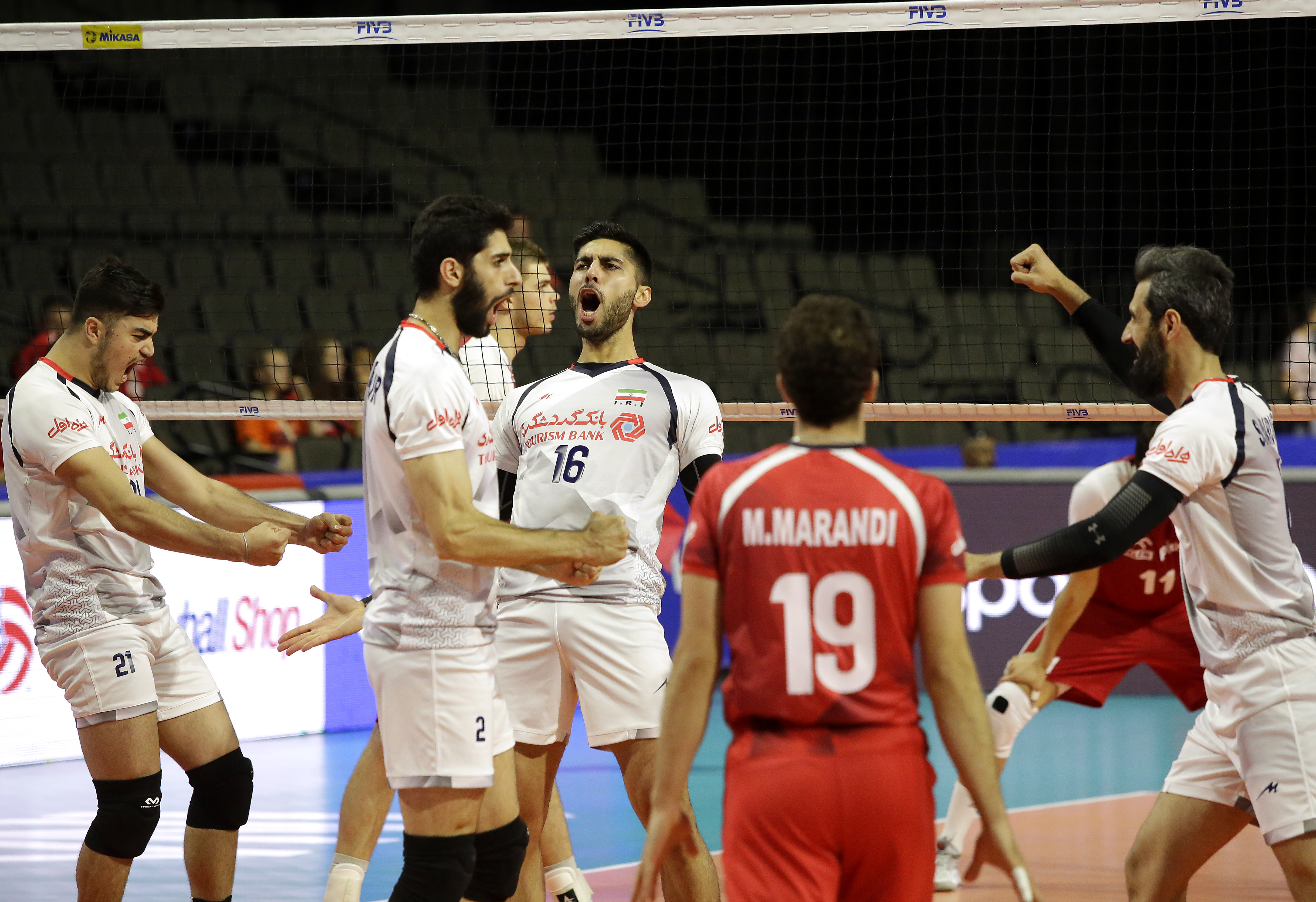 برد تیم والیبال ایران بر لهستان
