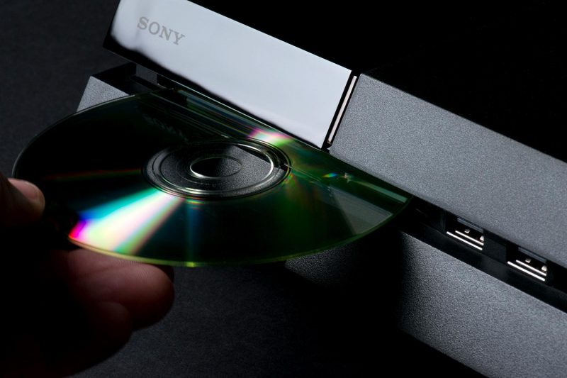 بیرون آمدن خودکار دیسک از PS4