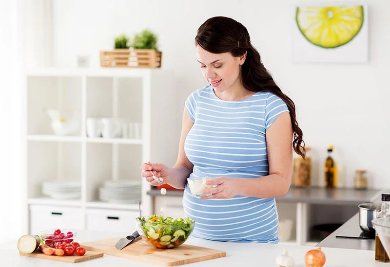 مزایا و معایب گیاه‌خواری برای زنان باردار