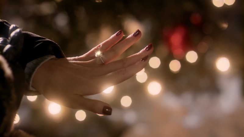 a ring for Christmas از بهترین فیلم های کریسمس